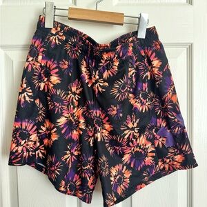 Under Armour 
UA BASELINE 6'' SHORTS - S